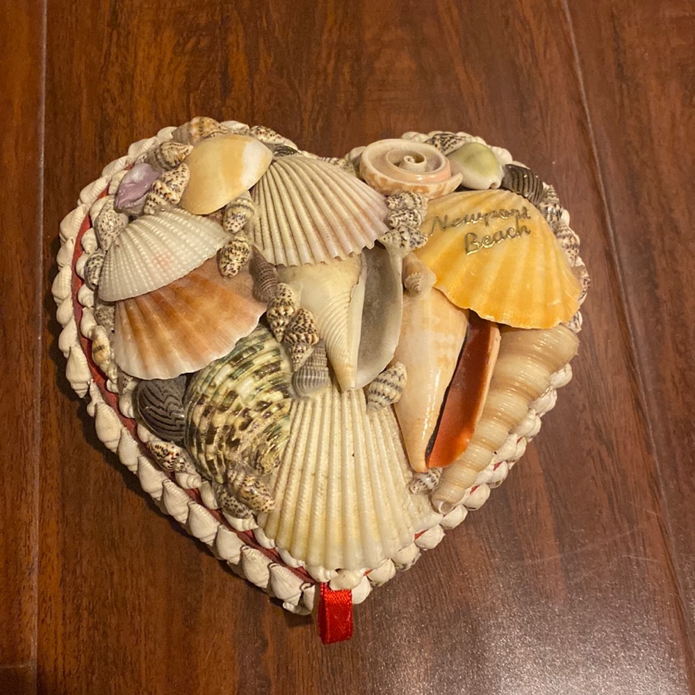 Jewelry box- heart shape